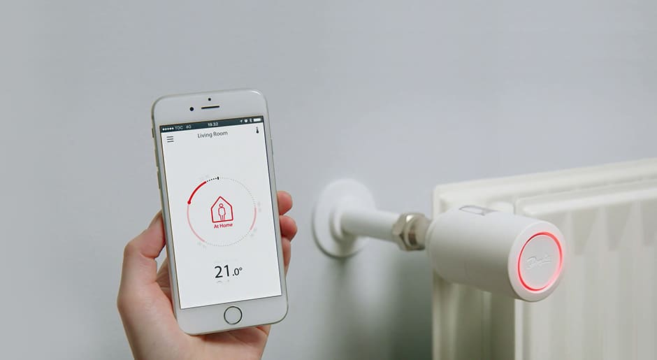 Программируемая термоголовка Danfoss Eco с управлением со смартфона через Bluetooth